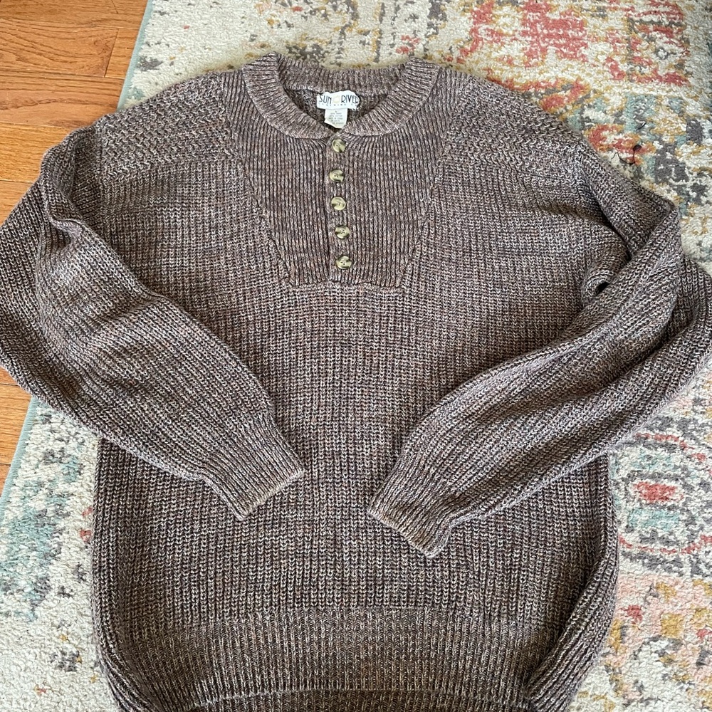 Chunky Crewneck Henley Sweater in Heather Brown